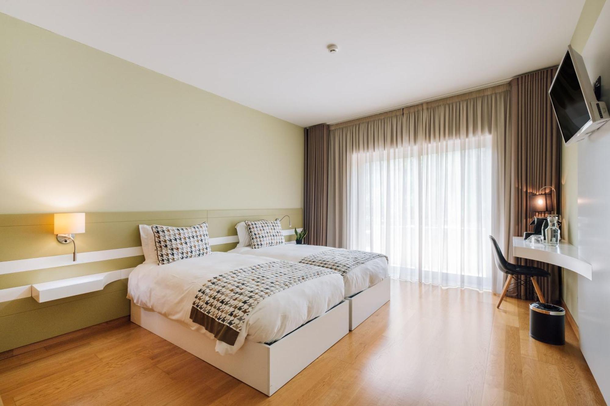 אוליביירה דו הוספיטל Alva Valley Hotel מראה חיצוני תמונה